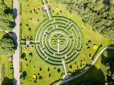Labyrinths .